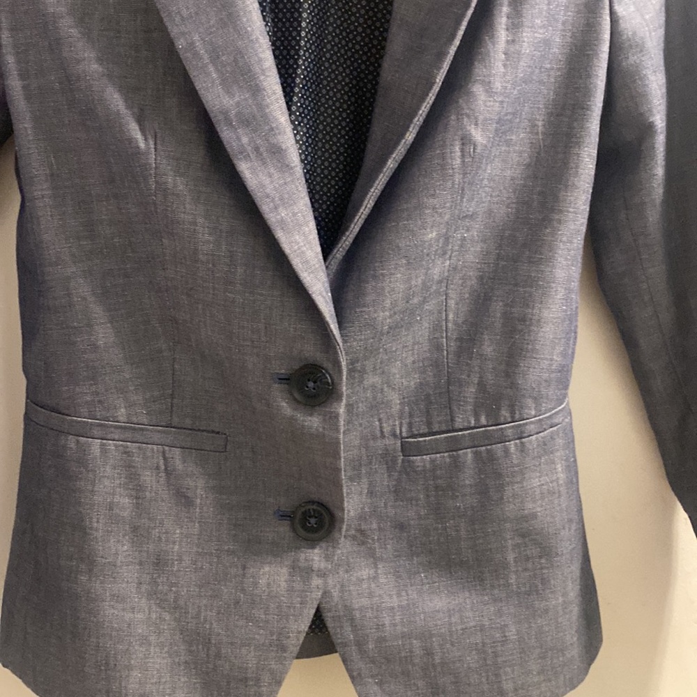 Blazer - Picture 3 of 4